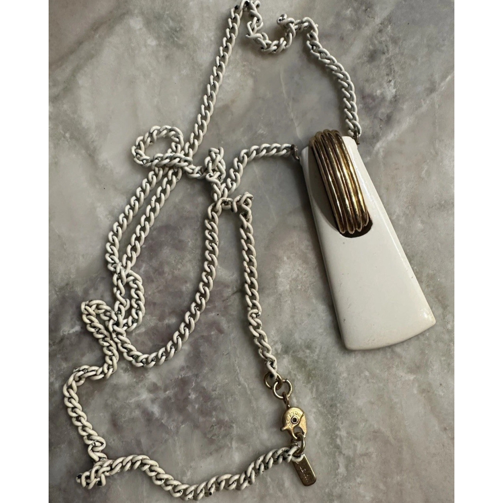 Vtg Monet Signed White Chain Enamel Pendant Hinge Necklace GoldTone Mod Style